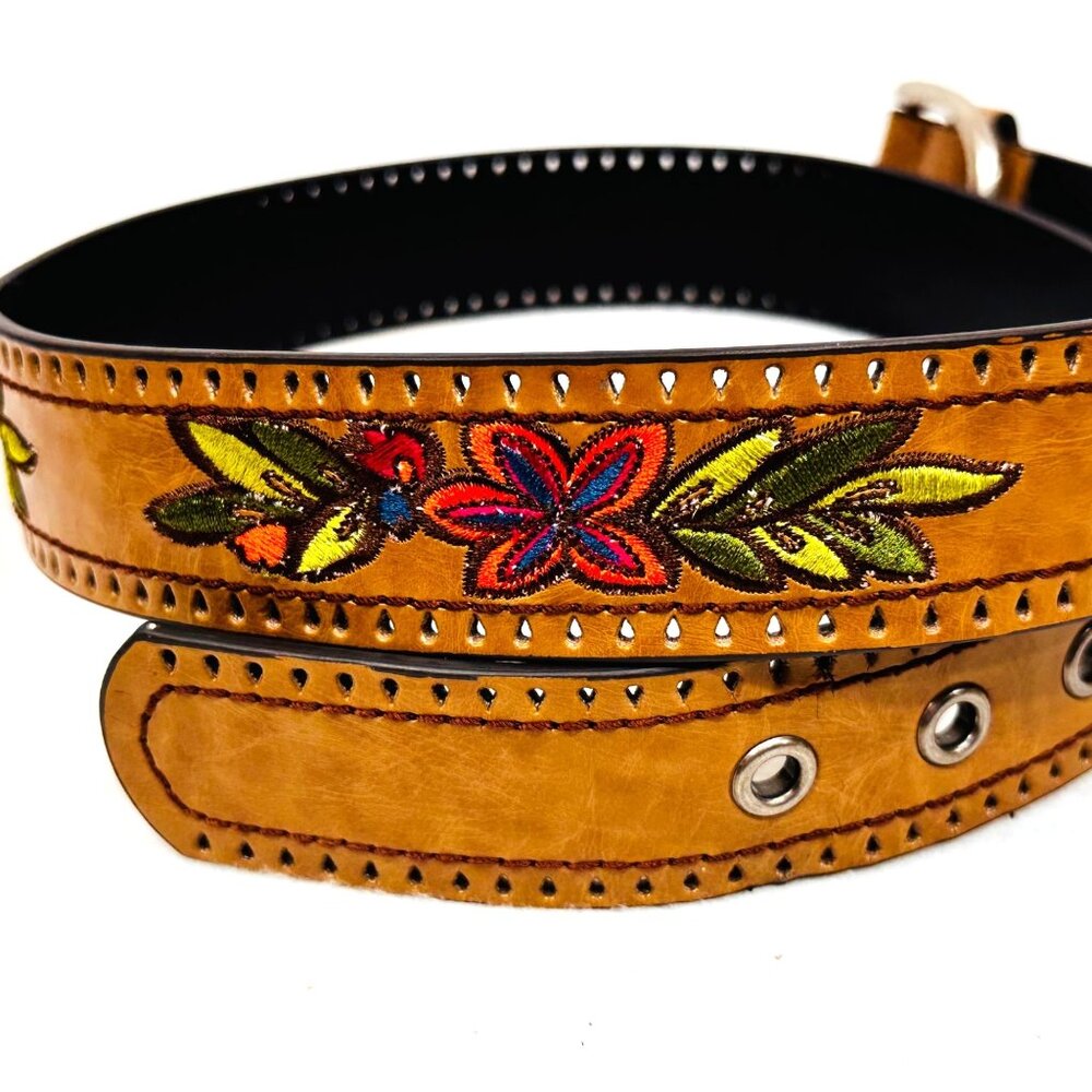 RLJ Faux Leather Tan Belt w/Floral Embroidery - Size M